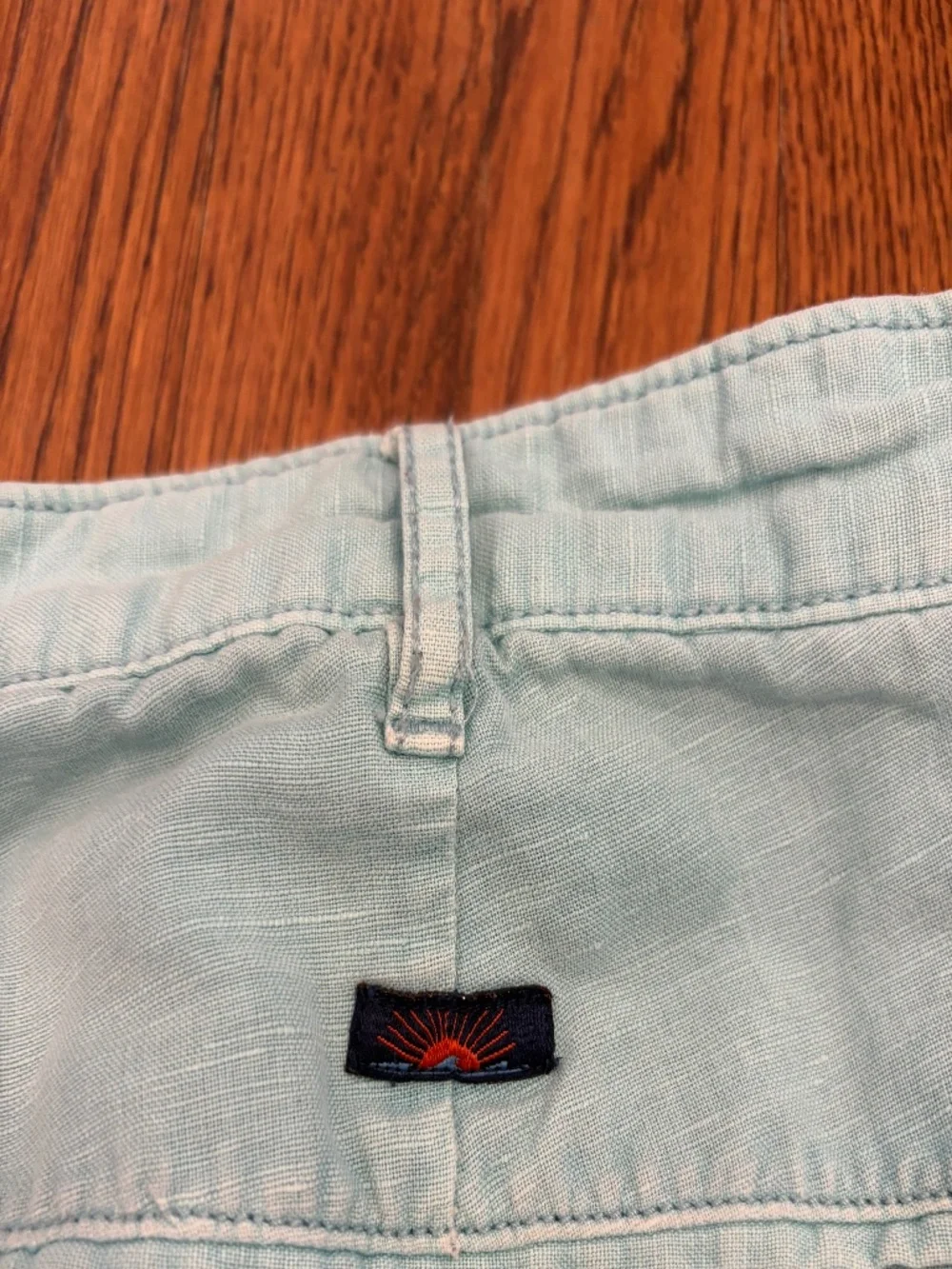 Faherty mens cotton linen shorts size 30 light blue broken in casual beach